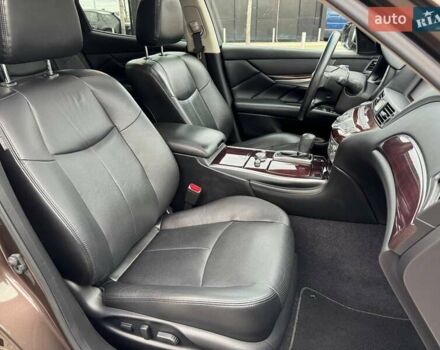 Коричневий Інфініті Q70, об'ємом двигуна 2.5 л та пробігом 146 тис. км за 23990 $, фото 10 на Automoto.ua