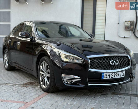 Инфинити Q70, объемом двигателя 2.14 л и пробегом 205 тыс. км за 15500 $, фото 1 на Automoto.ua