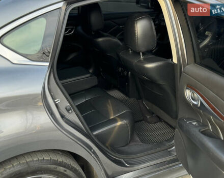 Серый Инфинити Q70, объемом двигателя 3 л и пробегом 189 тыс. км за 23700 $, фото 84 на Automoto.ua