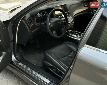 Серый Инфинити Q70, объемом двигателя 3 л и пробегом 189 тыс. км за 23700 $, фото 43 на Automoto.ua