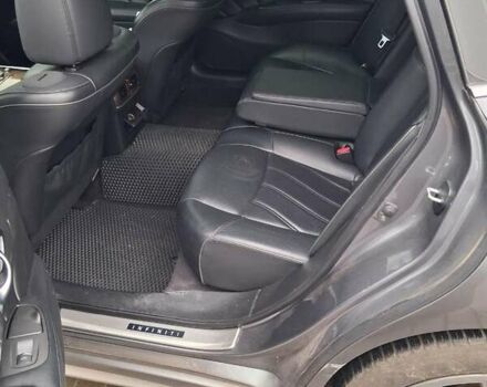 Серый Инфинити Q70, объемом двигателя 3.7 л и пробегом 112 тыс. км за 16500 $, фото 1 на Automoto.ua