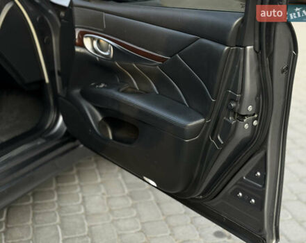 Серый Инфинити Q70, объемом двигателя 3 л и пробегом 189 тыс. км за 23700 $, фото 87 на Automoto.ua