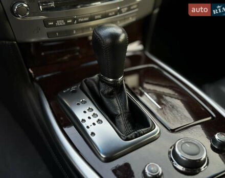 Серый Инфинити Q70, объемом двигателя 3 л и пробегом 189 тыс. км за 23700 $, фото 77 на Automoto.ua