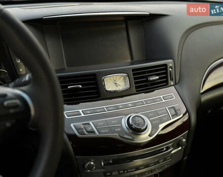 Серый Инфинити Q70, объемом двигателя 3 л и пробегом 189 тыс. км за 23700 $, фото 81 на Automoto.ua