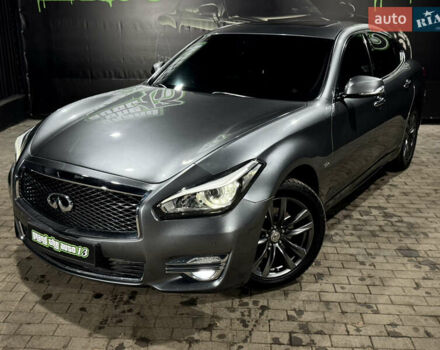 Серый Инфинити Q70, объемом двигателя 2.99 л и пробегом 192 тыс. км за 21499 $, фото 2 на Automoto.ua