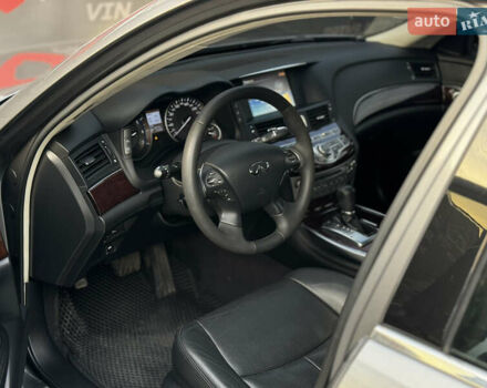 Серый Инфинити Q70, объемом двигателя 3 л и пробегом 189 тыс. км за 23700 $, фото 61 на Automoto.ua