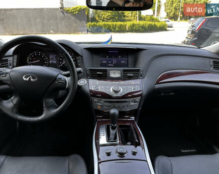 Серый Инфинити Q70, объемом двигателя 3.7 л и пробегом 110 тыс. км за 21500 $, фото 16 на Automoto.ua