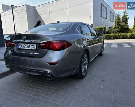 Серый Инфинити Q70, объемом двигателя 3.7 л и пробегом 110 тыс. км за 21500 $, фото 6 на Automoto.ua