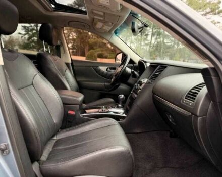 Серый Инфинити Q70, объемом двигателя 3.7 л и пробегом 41 тыс. км за 3400 $, фото 16 на Automoto.ua