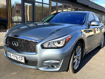 Інфініті Q70 2017 у Тростянце на Automoto.ua Синій Інфініті Q70, об'ємом двигуна 3.7 л та пробігом 147 тис. км за 22500 $, фото 1 на Automoto.ua