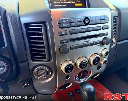 Инфинити КХ, объемом двигателя 5.6 л и пробегом 200 тыс. км за 8700 $, фото 7 на Automoto.ua