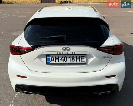 Білий Інфініті QX30, об'ємом двигуна 2 л та пробігом 61 тис. км за 14500 $, фото 4 на Automoto.ua