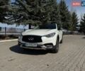 Белый Инфинити QX30, объемом двигателя 1.99 л и пробегом 138 тыс. км за 15200 $, фото 1 на Automoto.ua