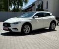Белый Инфинити QX30, объемом двигателя 0 л и пробегом 99 тыс. км за 18300 $, фото 3 на Automoto.ua