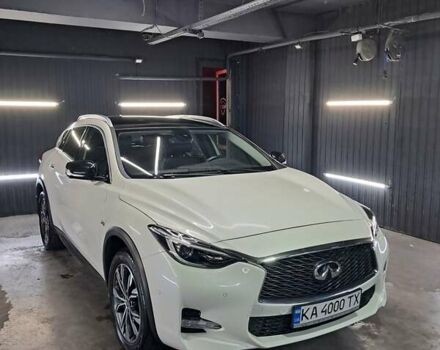 Белый Инфинити QX30, объемом двигателя 1.99 л и пробегом 144 тыс. км за 16400 $, фото 2 на Automoto.ua