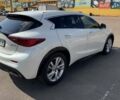 Білий Інфініті QX30, об'ємом двигуна 2 л та пробігом 61 тис. км за 14500 $, фото 3 на Automoto.ua