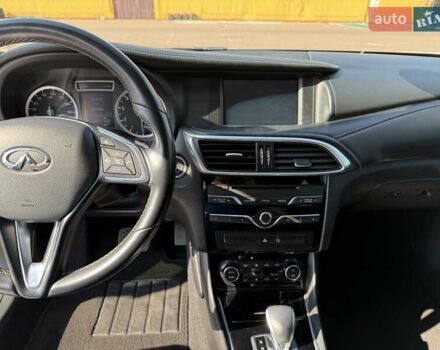 Білий Інфініті QX30, об'ємом двигуна 2 л та пробігом 61 тис. км за 14500 $, фото 11 на Automoto.ua