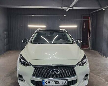 Белый Инфинити QX30, объемом двигателя 1.99 л и пробегом 144 тыс. км за 16400 $, фото 3 на Automoto.ua