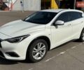 Білий Інфініті QX30, об'ємом двигуна 2 л та пробігом 61 тис. км за 14500 $, фото 1 на Automoto.ua