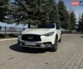 Белый Инфинити QX30, объемом двигателя 1.99 л и пробегом 138 тыс. км за 15100 $, фото 1 на Automoto.ua
