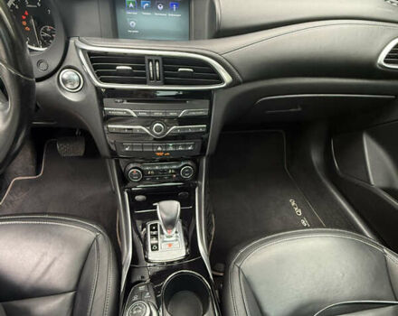 Білий Інфініті QX30, об'ємом двигуна 1.99 л та пробігом 113 тис. км за 19000 $, фото 18 на Automoto.ua