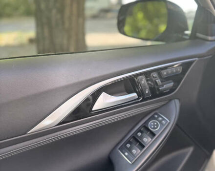 Белый Инфинити QX30, объемом двигателя 1.99 л и пробегом 125 тыс. км за 14950 $, фото 11 на Automoto.ua