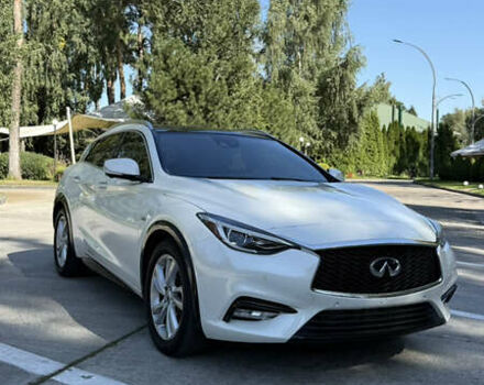 Білий Інфініті QX30, об'ємом двигуна 1.99 л та пробігом 86 тис. км за 19500 $, фото 2 на Automoto.ua