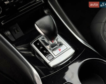 Белый Инфинити QX30, объемом двигателя 2 л и пробегом 87 тыс. км за 18199 $, фото 23 на Automoto.ua