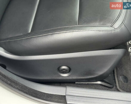 Белый Инфинити QX30, объемом двигателя 2 л и пробегом 87 тыс. км за 18199 $, фото 37 на Automoto.ua