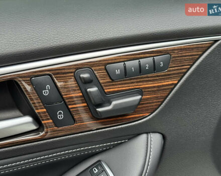 Белый Инфинити QX30, объемом двигателя 2 л и пробегом 87 тыс. км за 18199 $, фото 10 на Automoto.ua