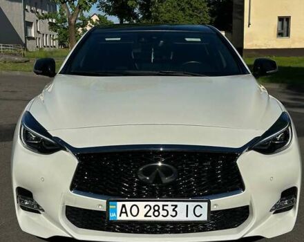 Белый Инфинити QX30, объемом двигателя 1.99 л и пробегом 48 тыс. км за 22700 $, фото 3 на Automoto.ua