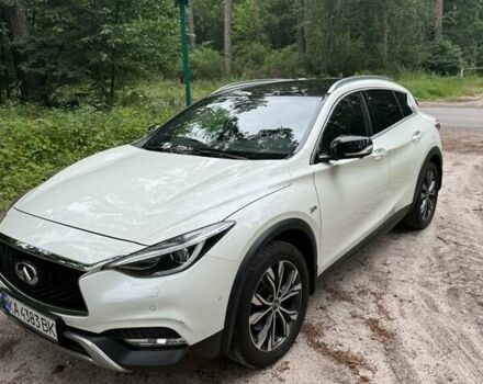 Білий Інфініті QX30, об'ємом двигуна 1.99 л та пробігом 113 тис. км за 19000 $, фото 3 на Automoto.ua