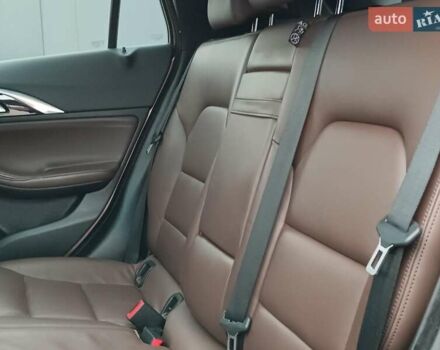 Бежевий Інфініті QX30, об'ємом двигуна 2 л та пробігом 103 тис. км за 21750 $, фото 50 на Automoto.ua