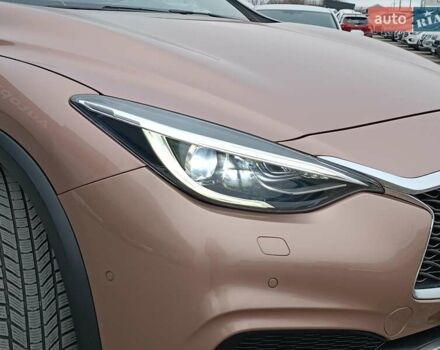 Бежевий Інфініті QX30, об'ємом двигуна 2 л та пробігом 103 тис. км за 21750 $, фото 18 на Automoto.ua