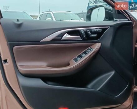 Бежевий Інфініті QX30, об'ємом двигуна 2 л та пробігом 103 тис. км за 21750 $, фото 21 на Automoto.ua