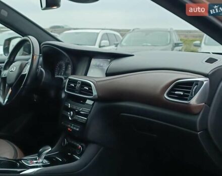 Бежевий Інфініті QX30, об'ємом двигуна 2 л та пробігом 103 тис. км за 21750 $, фото 41 на Automoto.ua