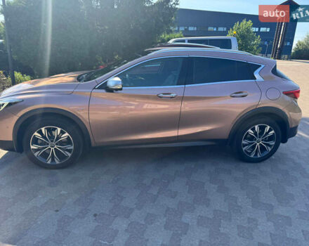 Бежевый Инфинити QX30, объемом двигателя 2 л и пробегом 98 тыс. км за 23000 $, фото 2 на Automoto.ua