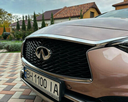 Бежевый Инфинити QX30, объемом двигателя 1.99 л и пробегом 54 тыс. км за 22200 $, фото 1 на Automoto.ua