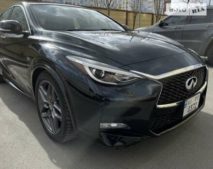 Чорний Інфініті QX30, об'ємом двигуна 2 л та пробігом 111 тис. км за 18250 $, фото 4 на Automoto.ua