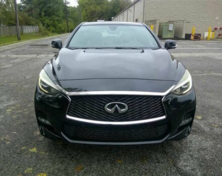 Черный Инфинити QX30, объемом двигателя 2 л и пробегом 70 тыс. км за 13580 $, фото 1 на Automoto.ua