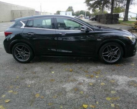 Черный Инфинити QX30, объемом двигателя 2 л и пробегом 70 тыс. км за 13580 $, фото 3 на Automoto.ua