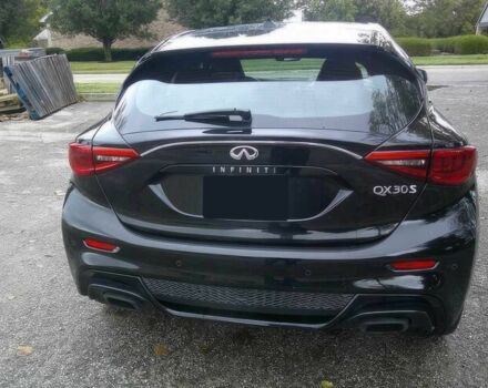 Черный Инфинити QX30, объемом двигателя 2 л и пробегом 70 тыс. км за 13580 $, фото 6 на Automoto.ua