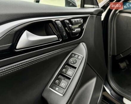 Черный Инфинити QX30, объемом двигателя 1.99 л и пробегом 162 тыс. км за 15500 $, фото 15 на Automoto.ua