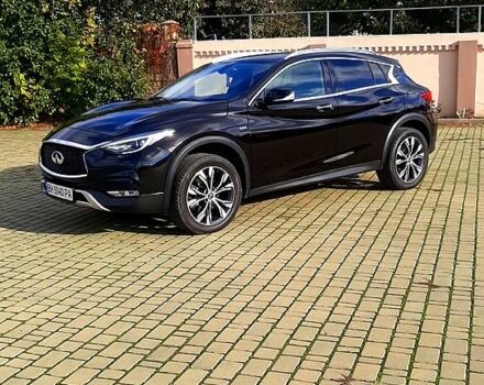 Чорний Інфініті QX30, об'ємом двигуна 2 л та пробігом 165 тис. км за 15000 $, фото 1 на Automoto.ua