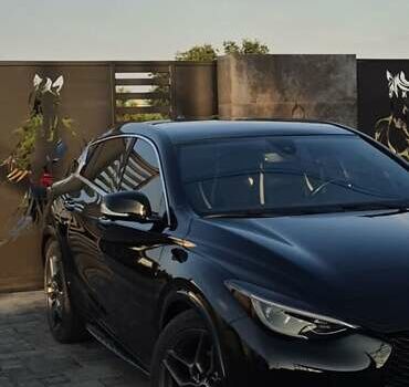 Черный Инфинити QX30, объемом двигателя 1.99 л и пробегом 135 тыс. км за 18500 $, фото 4 на Automoto.ua