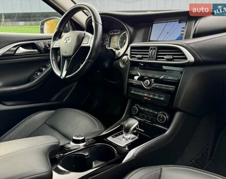 Черный Инфинити QX30, объемом двигателя 1.99 л и пробегом 162 тыс. км за 15500 $, фото 21 на Automoto.ua