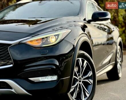 Черный Инфинити QX30, объемом двигателя 1.99 л и пробегом 162 тыс. км за 15500 $, фото 3 на Automoto.ua