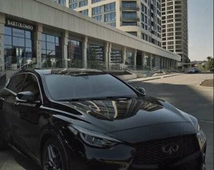 Черный Инфинити QX30, объемом двигателя 1.99 л и пробегом 135 тыс. км за 18500 $, фото 7 на Automoto.ua