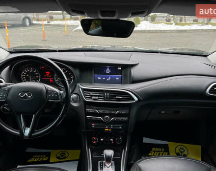 Черный Инфинити QX30, объемом двигателя 1.99 л и пробегом 70 тыс. км за 14200 $, фото 12 на Automoto.ua