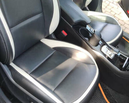 Чорний Інфініті QX30, об'ємом двигуна 1.99 л та пробігом 134 тис. км за 16000 $, фото 9 на Automoto.ua